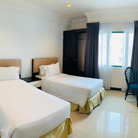 Likas Square - Kk Spacious Homestay 亞庇 外观 照片