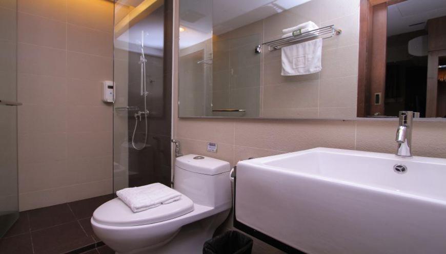 Likas Square - Kk Spacious Homestay 亞庇 外观 照片
